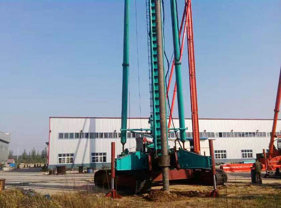 螺桿樁機