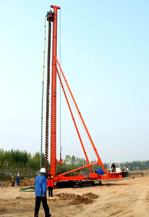 CFG-30米液壓步履式長螺旋鉆機